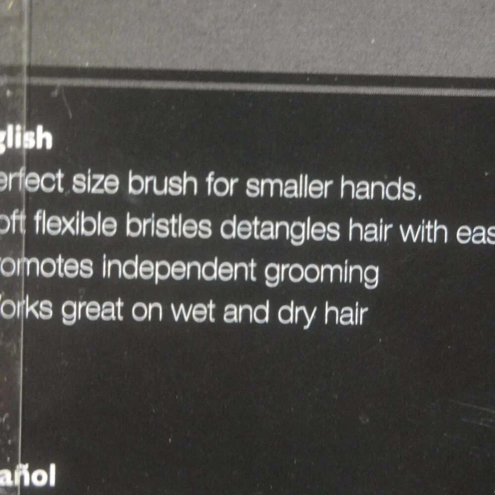 New in Package Wet Brush--Kid size with kid grip detangle--pretty pink c…
